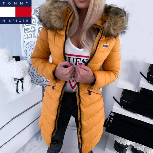 Damski płaszcz puchowy z kapturem