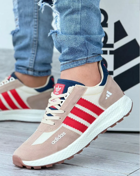Nowe sportowe buty do biegania