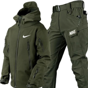 Nike – Kurtka przeciwwiatrowa i spodnie