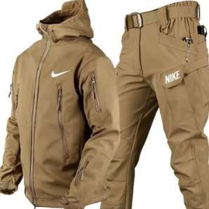 Nike – Kurtka przeciwwiatrowa i spodnie